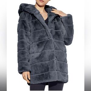 APPARIS Hooded Coat